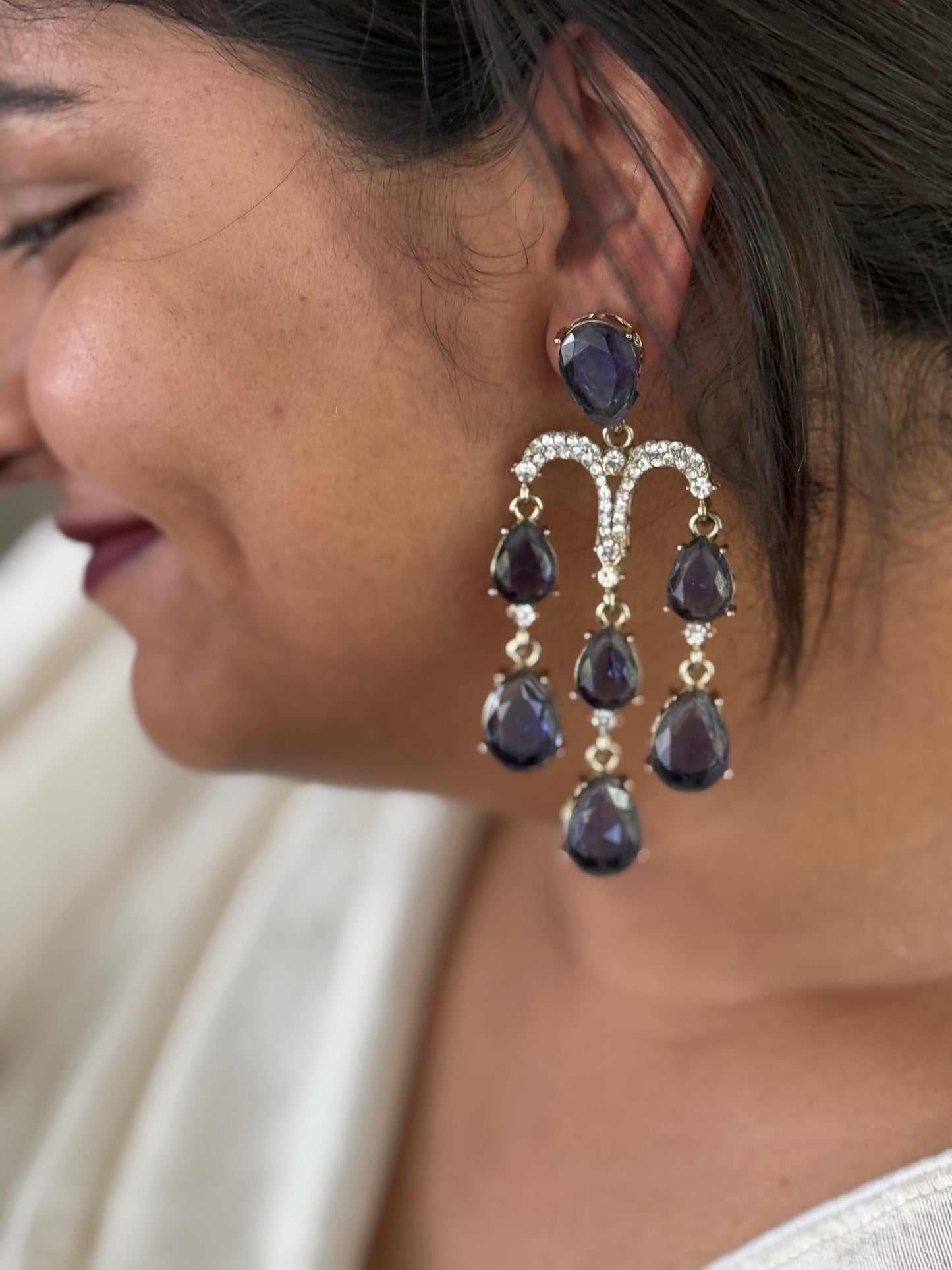 Blue dangler