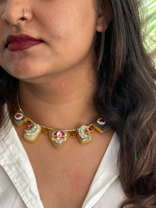 Nila kamal chokerset