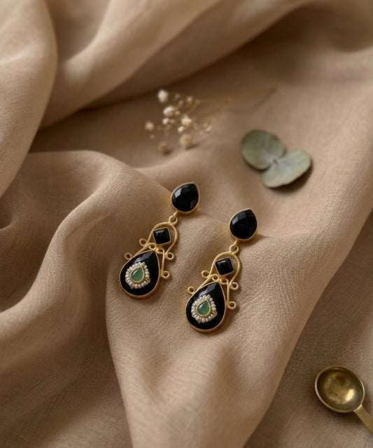 Black kundan drop earring